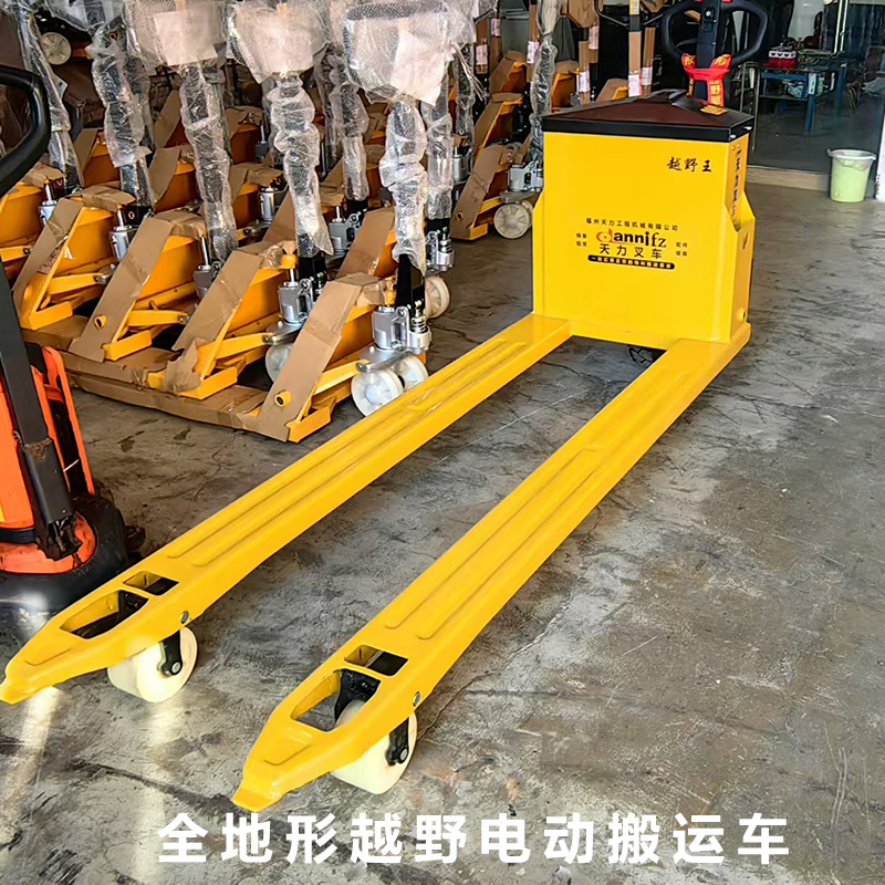 工(gong)地越野搬運